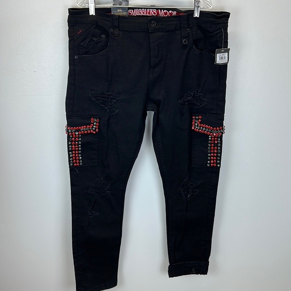 ⭐️NWT Smuggler’s Moon rhinestone distressed grunge jeans size 40x33 black red - Picture 1 of 12